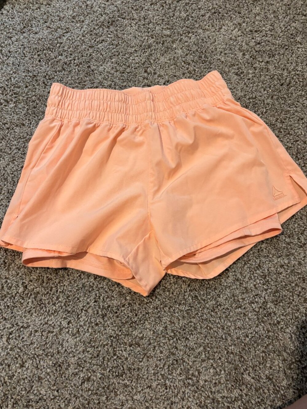 Reebok womens small running shorts peach pink athletic lined short pants elastic